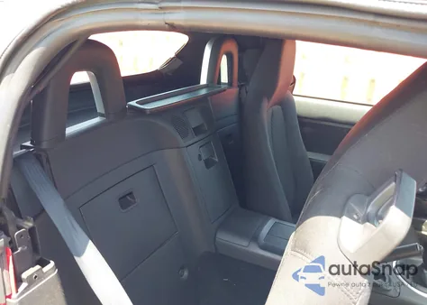 2006 Mazda Mx-5 Touring from USA, damaged, VIN JM1NC25F160105323